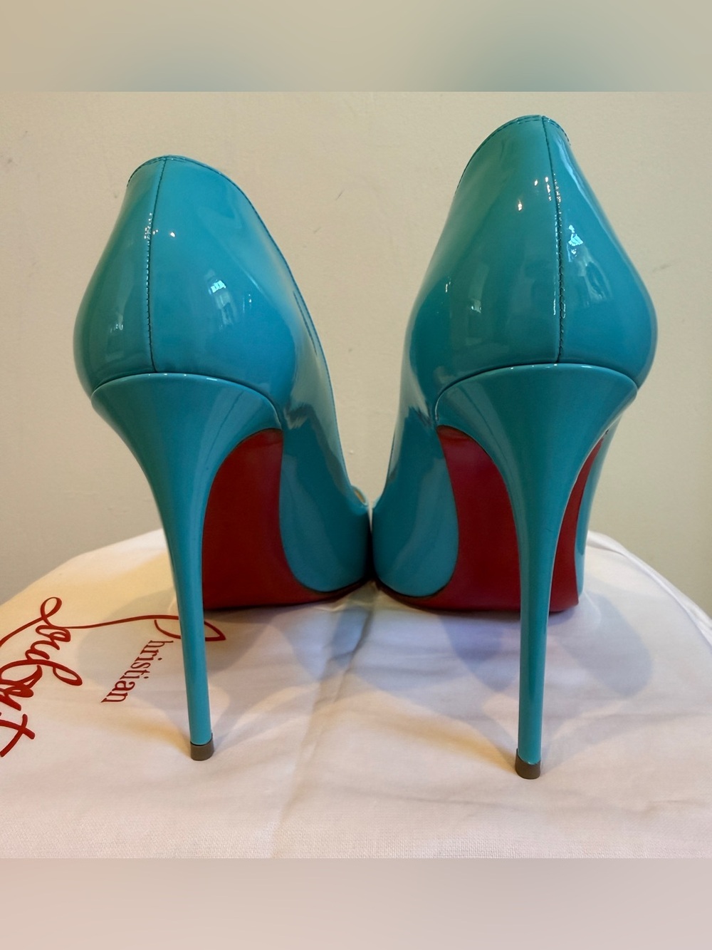 Christian Louboutin So Kates Pumps, Size 39.5 - Picture 6 of 12
